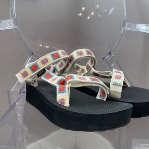 TEVA Crochet Patterned Platform Sandals